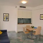 Aquazzurra & 4* Каннобио