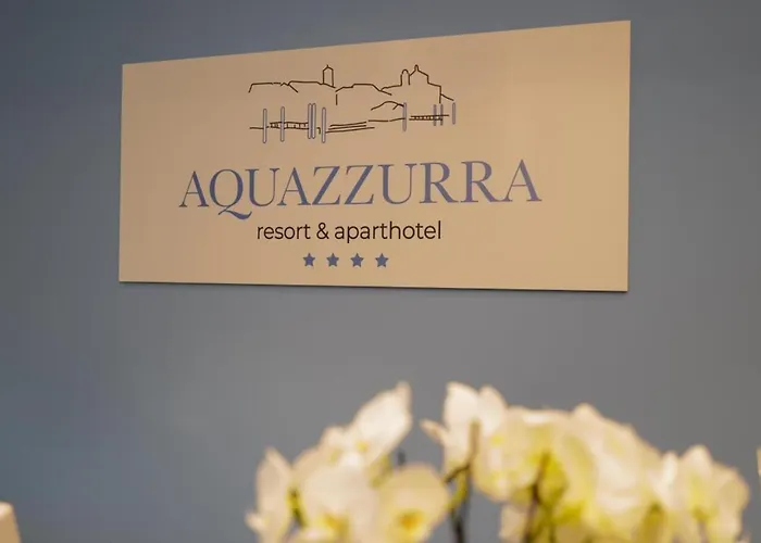 Aquazzurra & 4*
